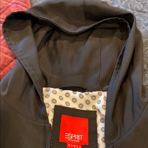 Nearly new Esprit jacket - Picture 4 of 8